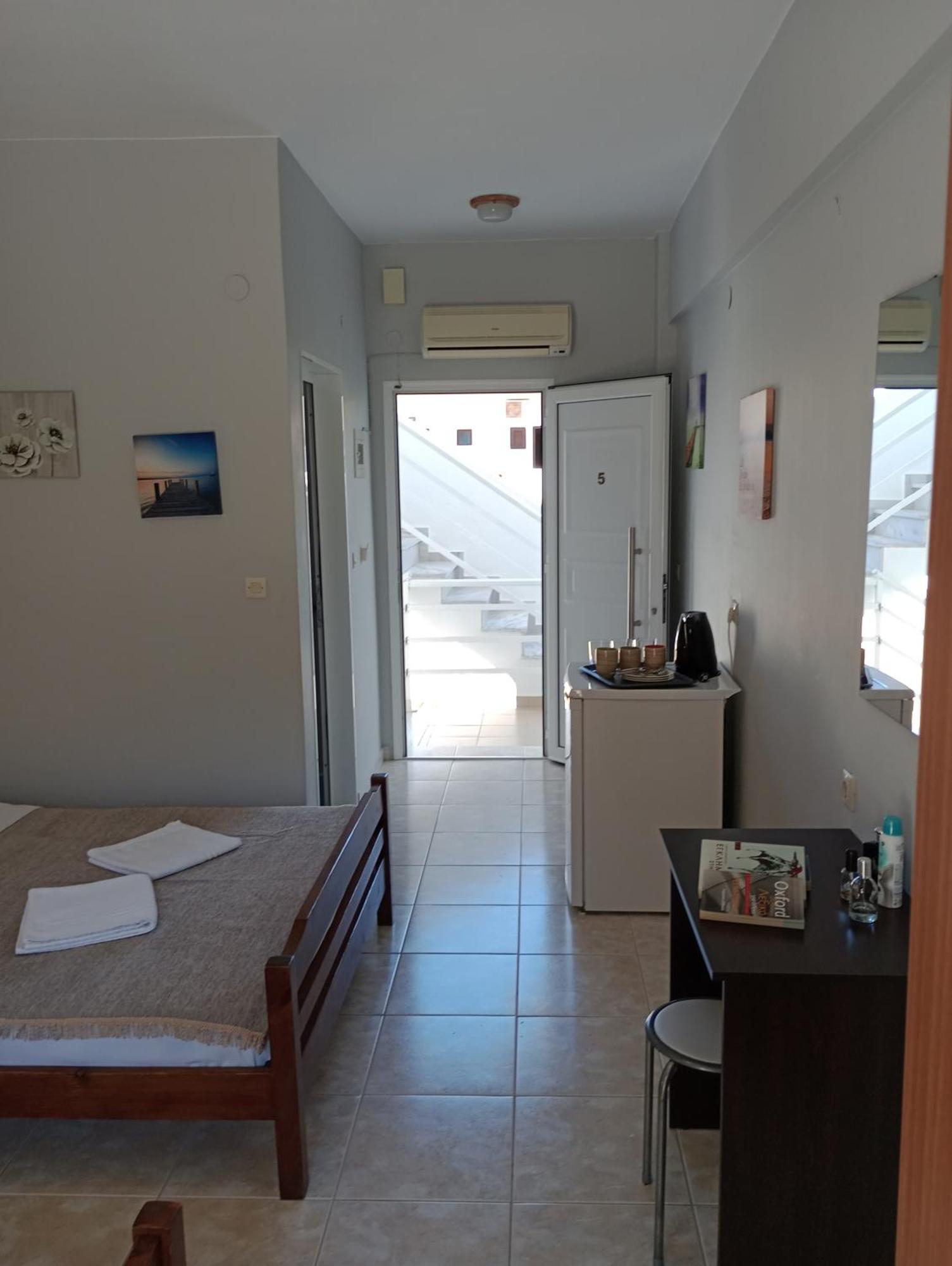 House Georgia Apartman Kallithea  Kültér fotó